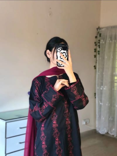 Black Flora Stitched Three Piece_img_1